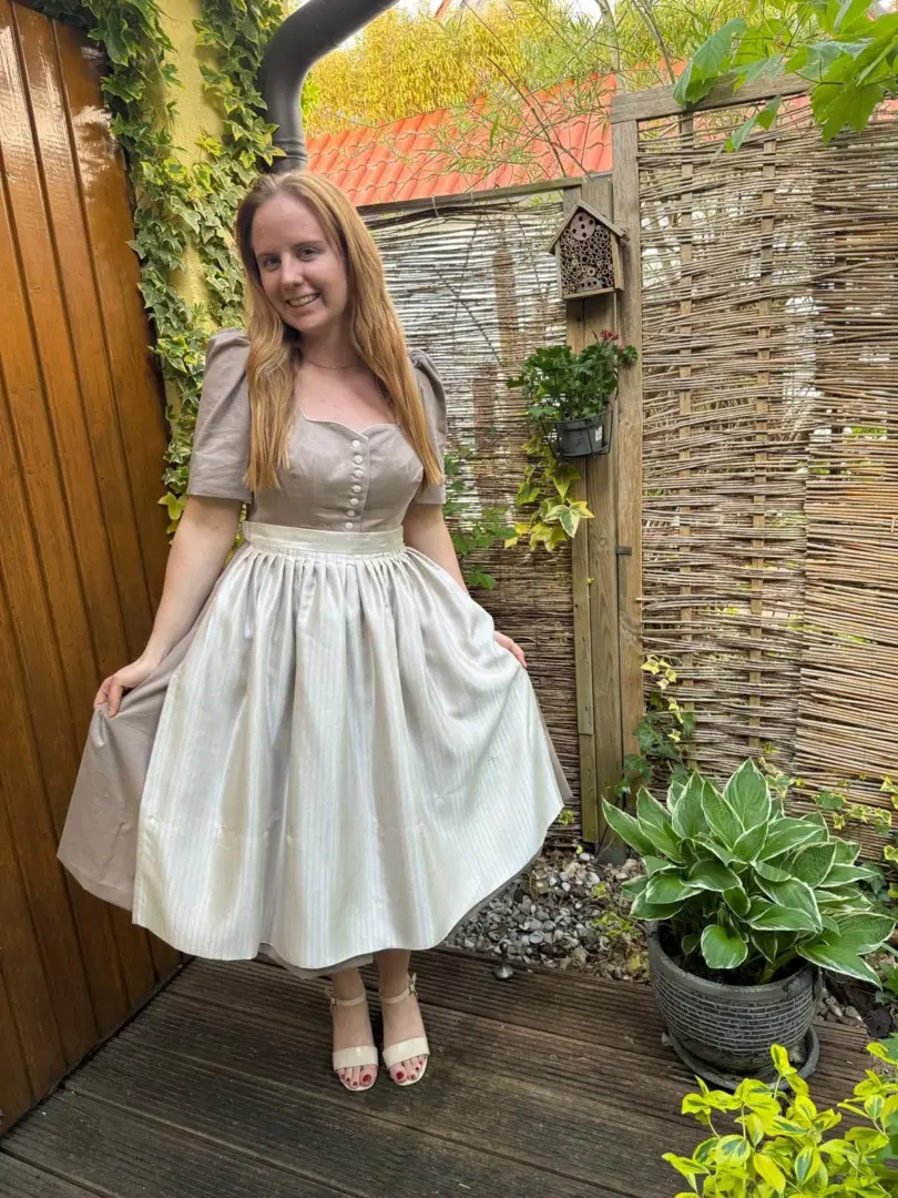 brautdirndl